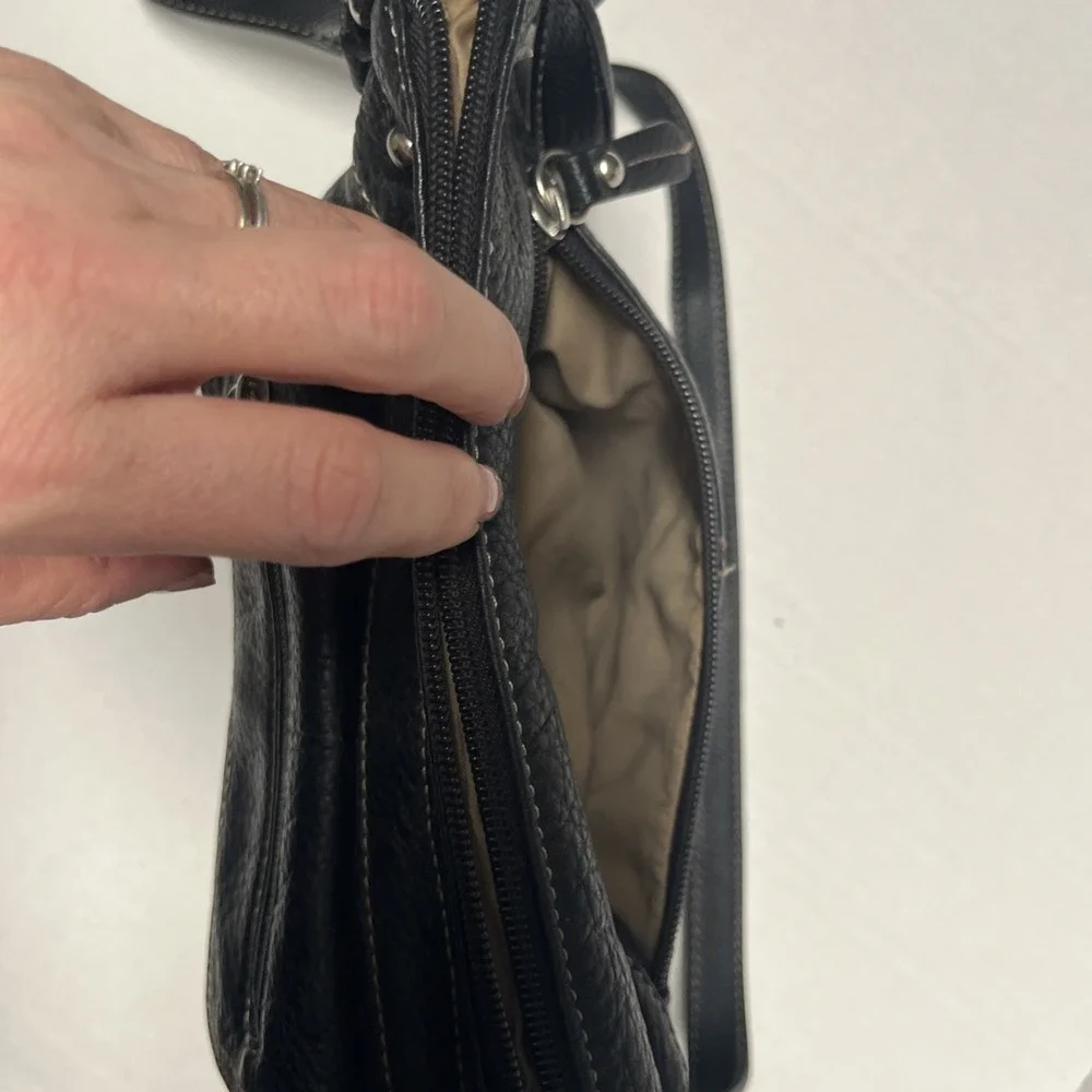 Croft & Barrow Black Pebbled Leather Multi-Pocket Crossbody Shoulder Bag